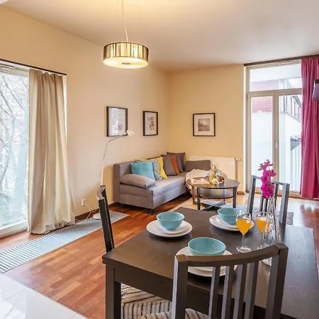 Your - Old Town Apartman